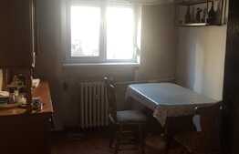 Apartament de trei camere, 46 mp, etaj 1, zona Aleea Calinului