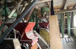 Moara de 106 mp, 6000 mp teren, in Sabolciu