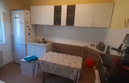 Apartament de 2 camere, decomandat, dubla orientare, zona Centrala