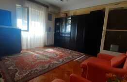 Apartament de 2 camere, decomandat, dubla orientare, zona Centrala