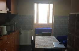 Apartament de 3 camere, 70 mp, etaj 3, zona Dragos Voda