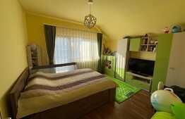 Casa la cheie, P+M, 160 mp utili, 1120 mp teren, zona Hanul Pescarilor