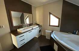 Casa la cheie, P+M, 160 mp utili, 1120 mp teren, zona Hanul Pescarilor