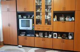 Apartament de 2 camere, decomandat, 50mp, etaj intermediar, zona Nufărul