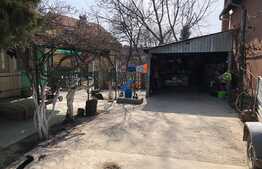 Casă 2 camere, 72 mp, 720 mp teren, zona Episcopia