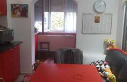 Apartament de trei camere, 65 mp, etaj 2, zona Calea Aradului