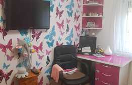 Apartament de trei camere, 65 mp, etaj 2, zona Calea Aradului