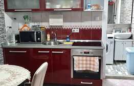 Apartament 2 camere, decomandat, zona Centrala 