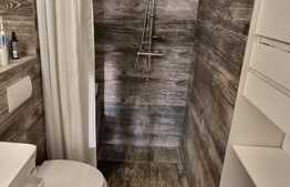 Apartament 3 camere, 2 bai, 70 mp, terasa, parcare, zona Centrala