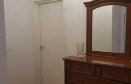 Apartament de trei camere, 67 mp, etaj 1, zona Prima Universitatii