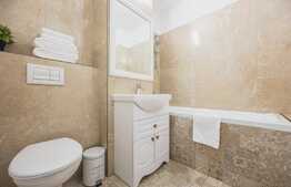 Apartament de 4 camere, spațios și confortabil, priveliște superbă, in Nufarul!