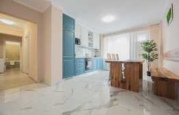 Apartament de 4 camere, spațios și confortabil, priveliște superbă, in Nufarul!