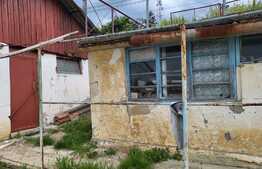 Teren intravilan, 2400 mp cu front de 30 ml, Piatra Craiului