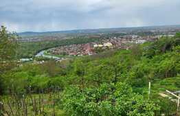 Teren intravilan, 2400 mp cu front de 30 ml, Piatra Craiului