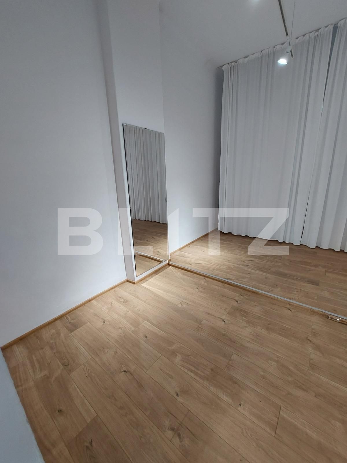 Spațiu comercial de închiriat Ultracentral - 85726SIC | BLITZ Oradea | Poza3