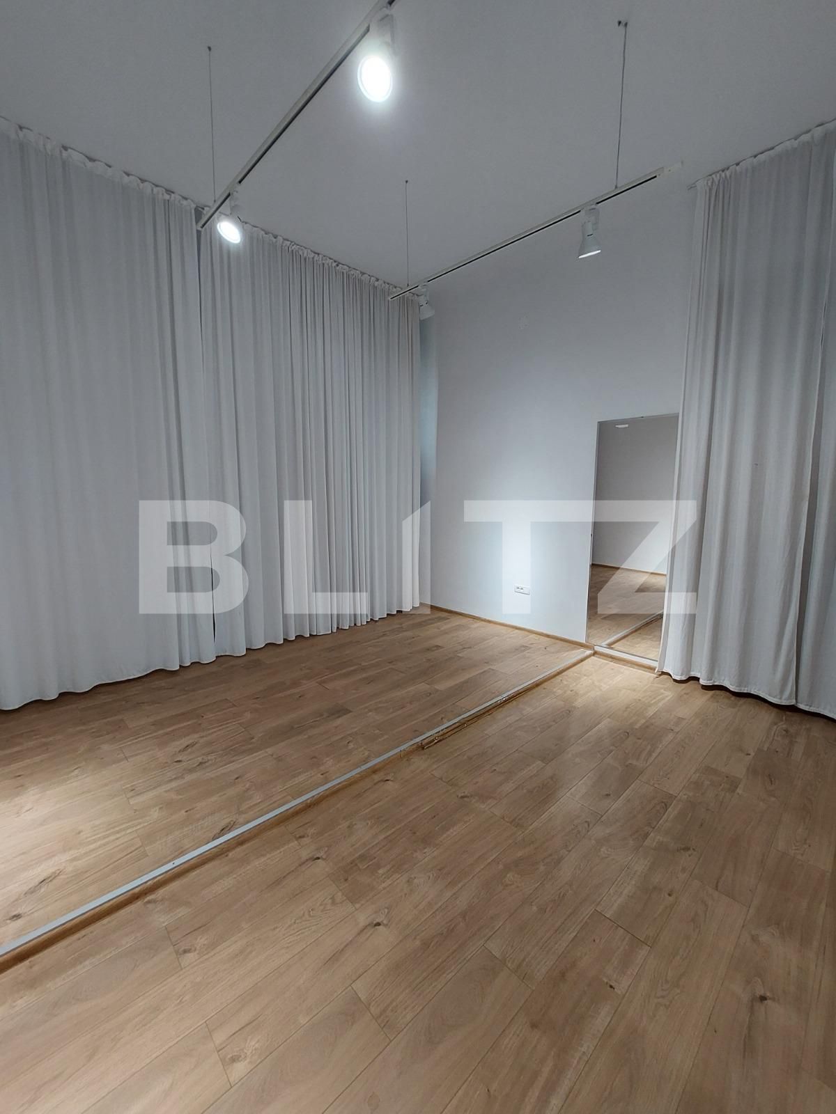 Spațiu comercial de închiriat Ultracentral - 85726SIC | BLITZ Oradea | Poza4