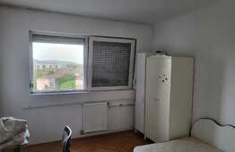 Oportunitate Apartament spatios 86 mp, 3 camere, decomandat, Nufărul!