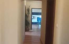 Apartament 3 camere, 74 mp, decomandat, zona Centrala