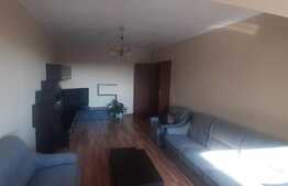 Apartament 3 camere, 74 mp, decomandat, zona Centrala