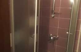 Apartament 3 camere, 74 mp, decomandat, zona Centrala