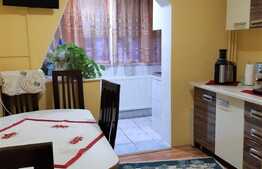 Apartament de 3 camere, 68 mp, etaj 2, zona Rogerius