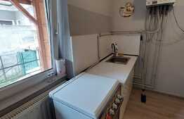 Garsoniera la casa, terasa, 45 mp, zona Centrala