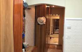 Apartament de 3 camere, decomandat, etaj 4, Rogerius