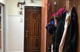 Apartament de 3 camere, decomandat, etaj 4, Rogerius