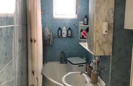 Apartament de 3 camere, decomandat, etaj 4, Rogerius