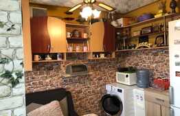 Apartament de 3 camere, decomandat, etaj 4, Rogerius