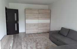Apartament de 3 camere, 72 mp, decomandat, parcare, zona Rogerius!