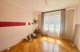 Apartament de 3 camere, 76 mp, etaj intermediar, zona Dragos Voda