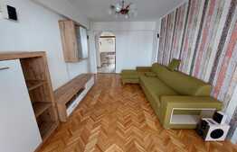 Apartament 3 camere, 2 bai, 72mp, balcon, zona Decebal