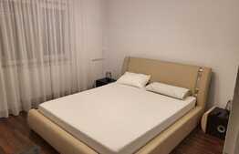 Apartament 2 camere, decomandat, 55 mp, zona Velenta