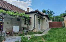 Casă la tara 2 camere in Vaida cu gradina de 2300 mp