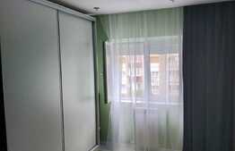 Apartament 3 camere lux, 68 mp, decomandat, etaj intermediar