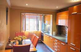 Apartament 3 camere lux, 68 mp, decomandat, etaj intermediar