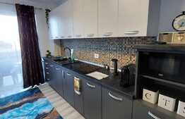 Apartament 2 camere, 43 mp, balcon, zona Onestilor