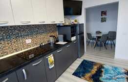 Apartament 2 camere, 43 mp, balcon, zona Onestilor