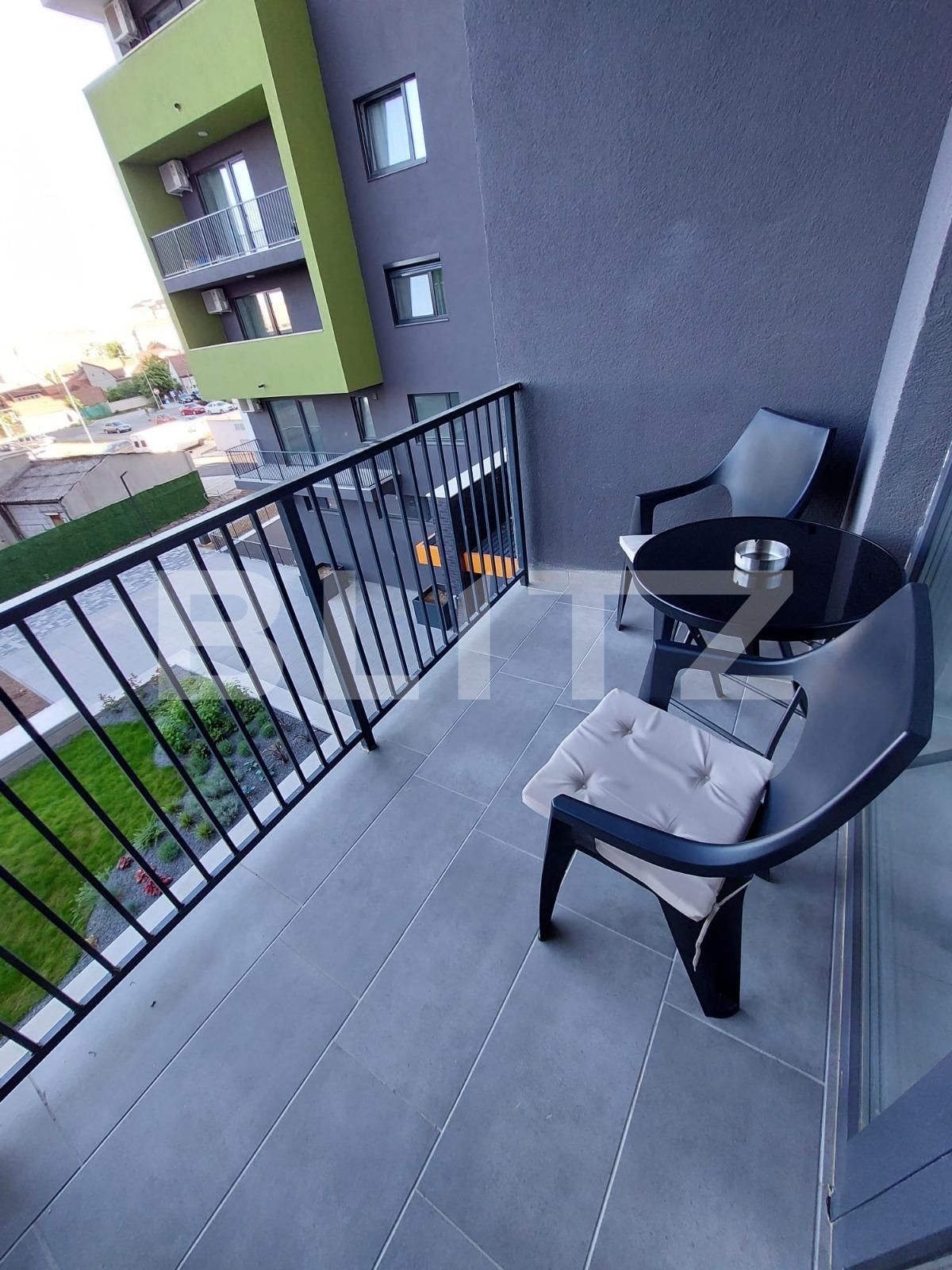 Apartament 2 camere, 43 mp, balcon, zona Onestilor