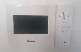 Apartament de 2 camere, 64 mp,  parcare privata, zona Prima Shops 