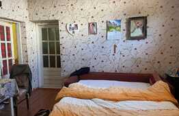 Casa cu 3 camere pe un teren generos de 734mp zona Dealuri