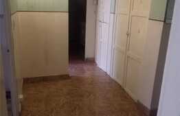 Apartament de două camere, 46 mp, etaj 2, zona Rogerius