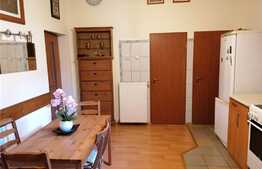 Apartament 3 camere, 90 mp, parcare, zona Centrala