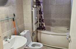 Apartament 3 camere, central, etaj 5!