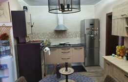 Casă 3 camere, 115 mp, teren 465 mp, parcare, în centrul Oradiei