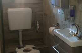 Casă 3 camere, 115 mp, teren 465 mp, parcare, în centrul Oradiei