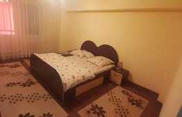 Apartament de 2 camere, etaj intermediar, dubla orientare, Nufarul