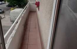 Apartament de 2 camere, etaj intermediar, dubla orientare, Nufarul