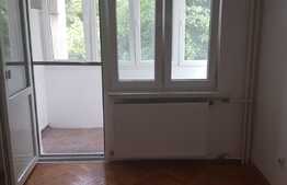 Apartament de trei camere, 66 mp util, etaj 2, zona Rogerius
